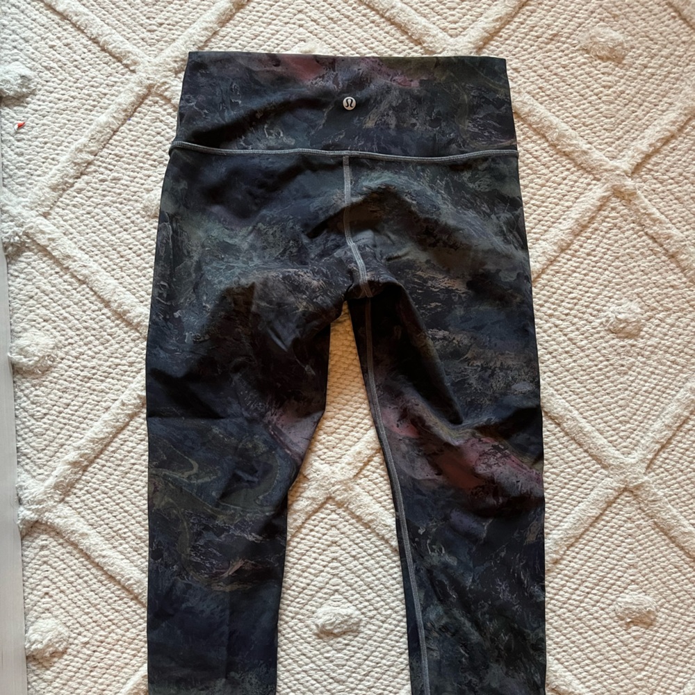 Lululemon train leggings
